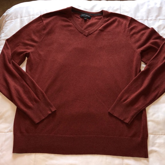 Banana Republic Other - Banana Republic Men’s V-Neck sweater